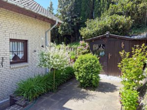 Terrasse (hinten)