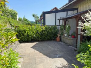 Terrasse (hinten)