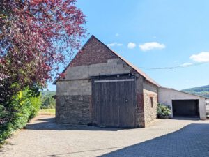 Scheune & Garage